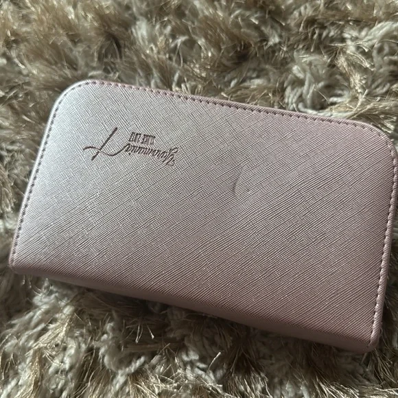 Pink Crochet Hook Set with Interchangeable Heads - Picture 6 of 6